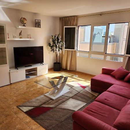 Lujoso Apartamento Vacacional Apartment Carrizal Exterior photo